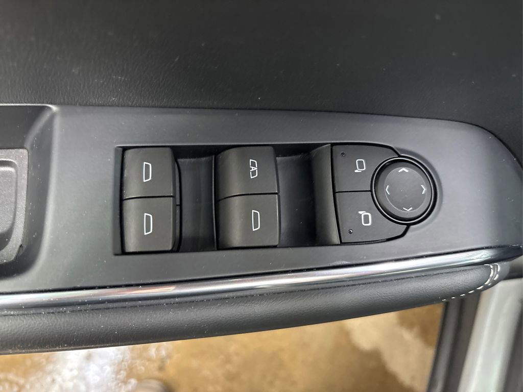 Used 2024 GMC Acadia Elevation w/ Trailering Package image 39