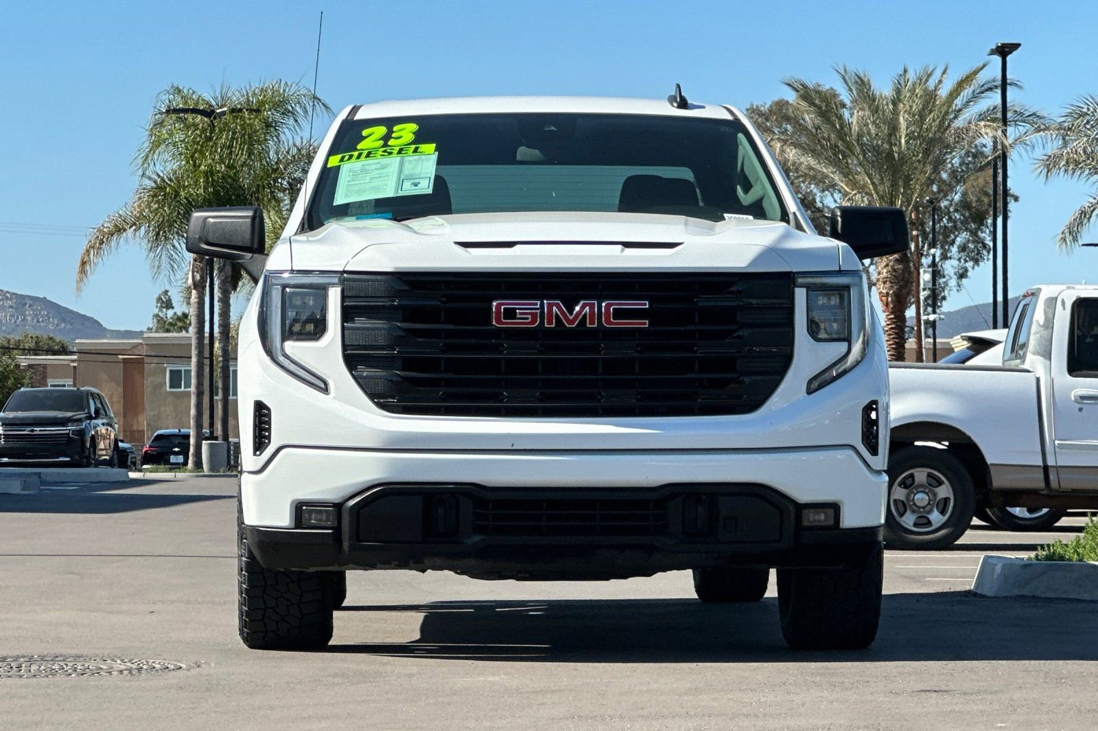 Used 2023 GMC Sierra 1500 Elevation w/ X31 Off-Road Package AWD/4WD image 9