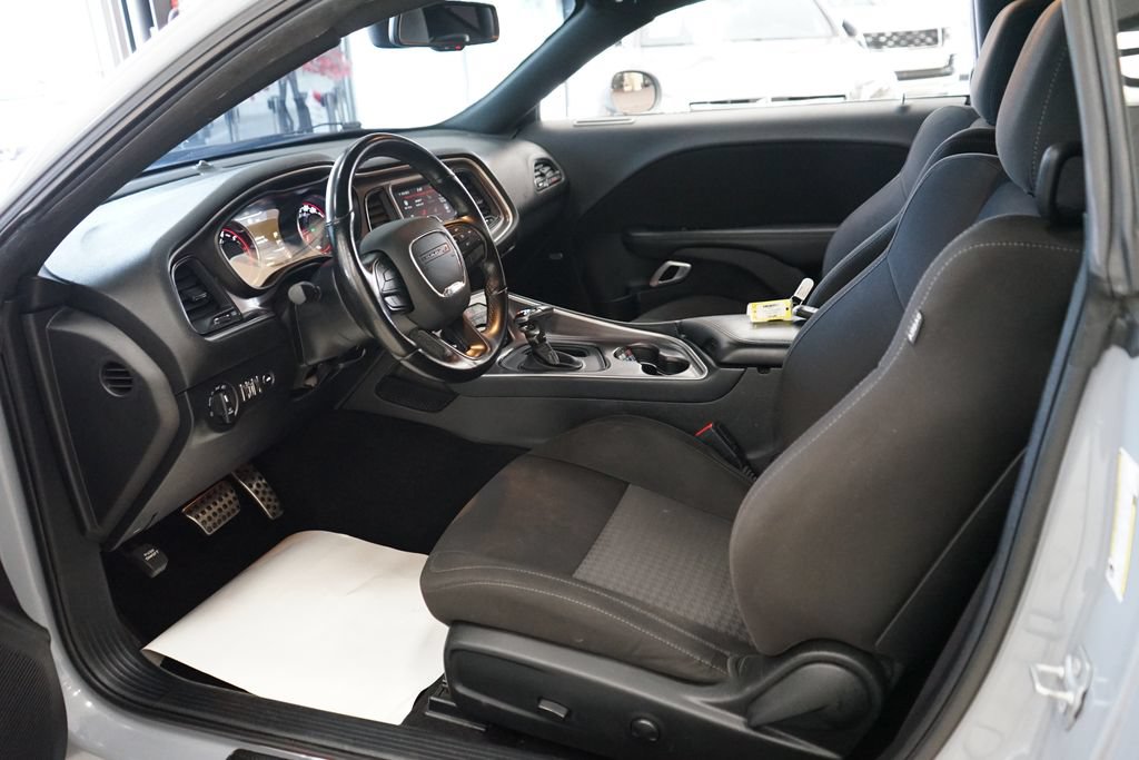 Used 2022 Dodge Challenger R/T Scat Pack RWD image 32
