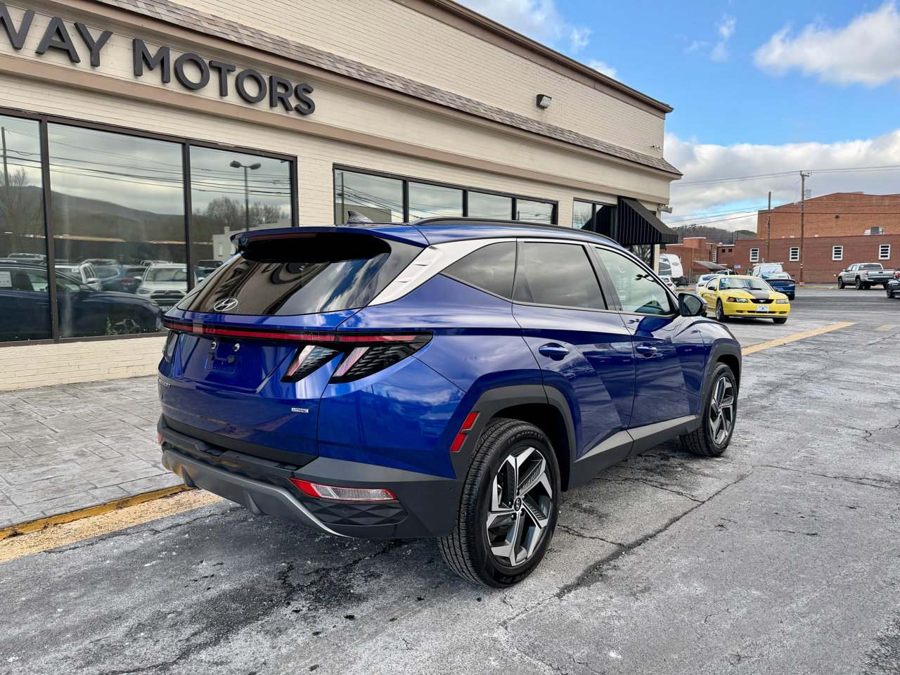 Used 2024 Hyundai Tucson Limited image 3