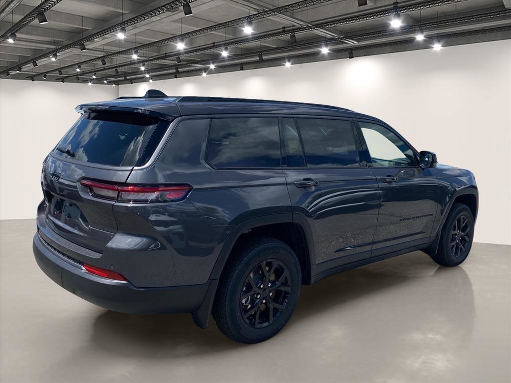 New 2026 Jeep Grand Cherokee L 4WD image 4