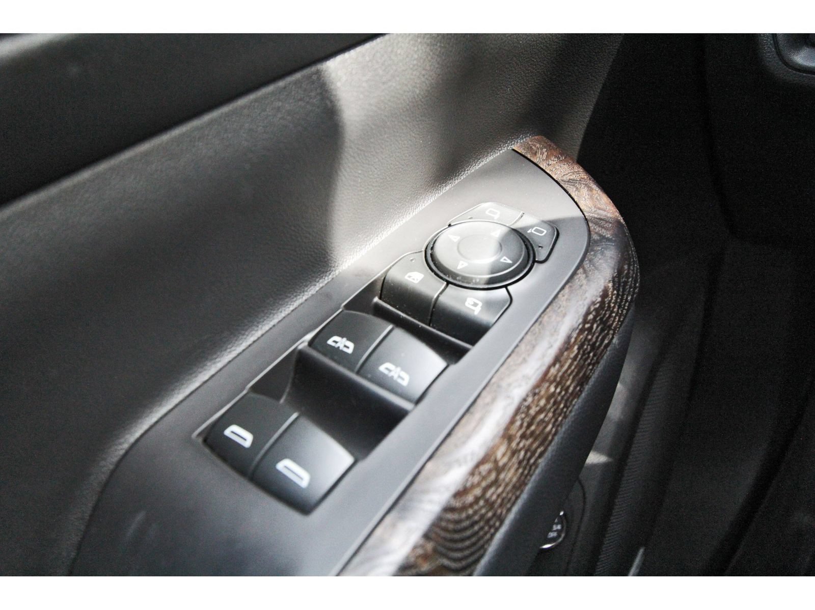 Used 2020 GMC Acadia Denali FWD image 21