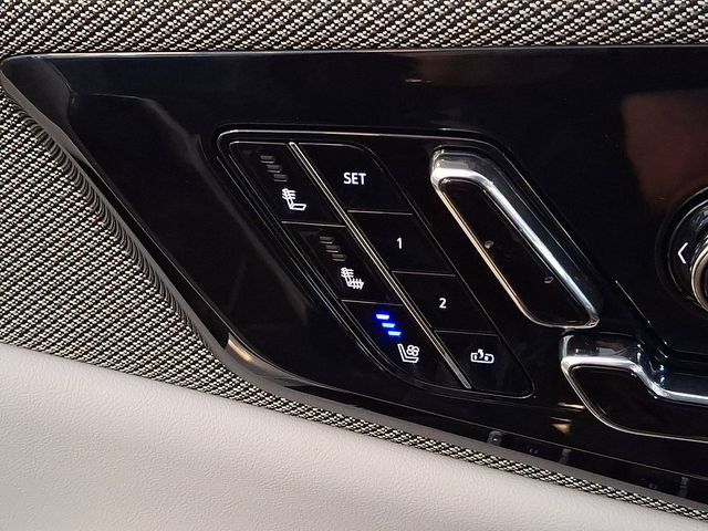 New 2026 Cadillac Optiq Luxury 2 w/ LPO, Floor Liner Package AWD/4WD image 15