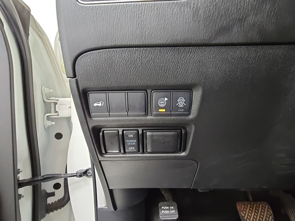 Used 2020 Nissan Armada SL w/ Premium Package image 29