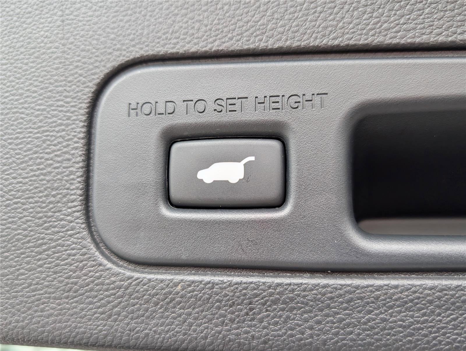 Used 2022 Acura MDX SH-AWD w/ Technology Package image 14