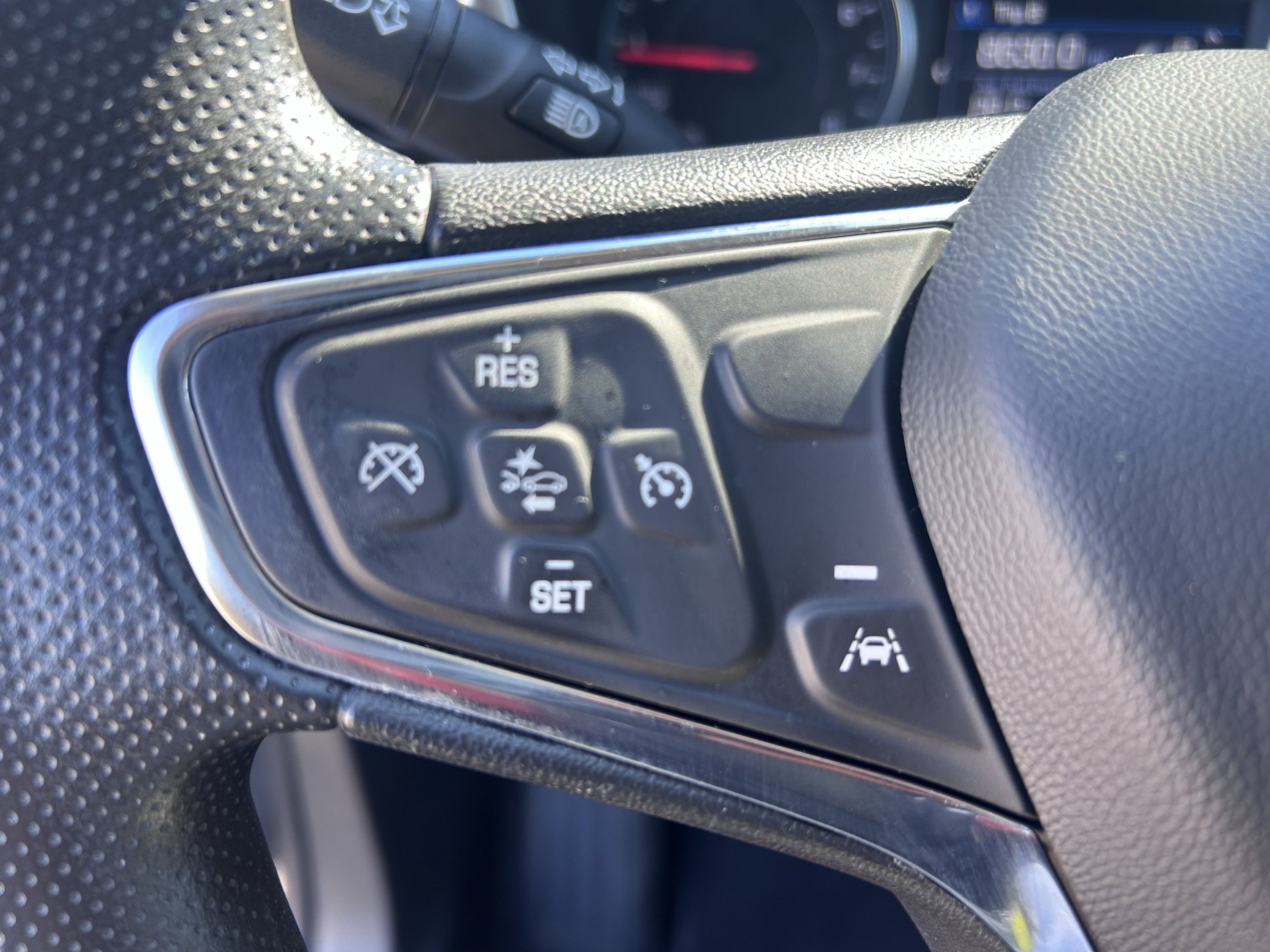Used 2024 Chevrolet Equinox LS w/ LS Convenience Package AWD/4WD image 16