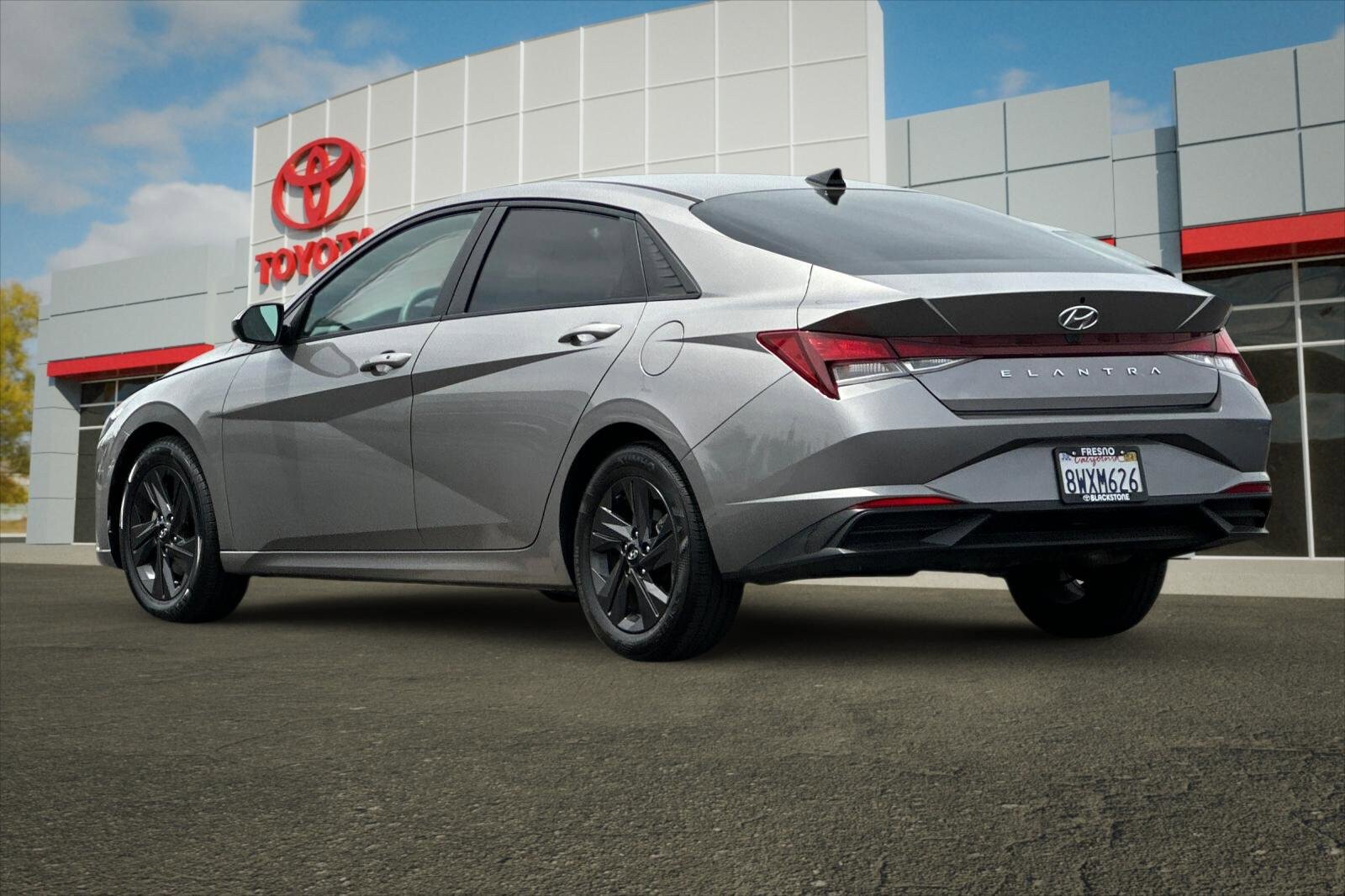 Used 2021 Hyundai Elantra SEL FWD image 5