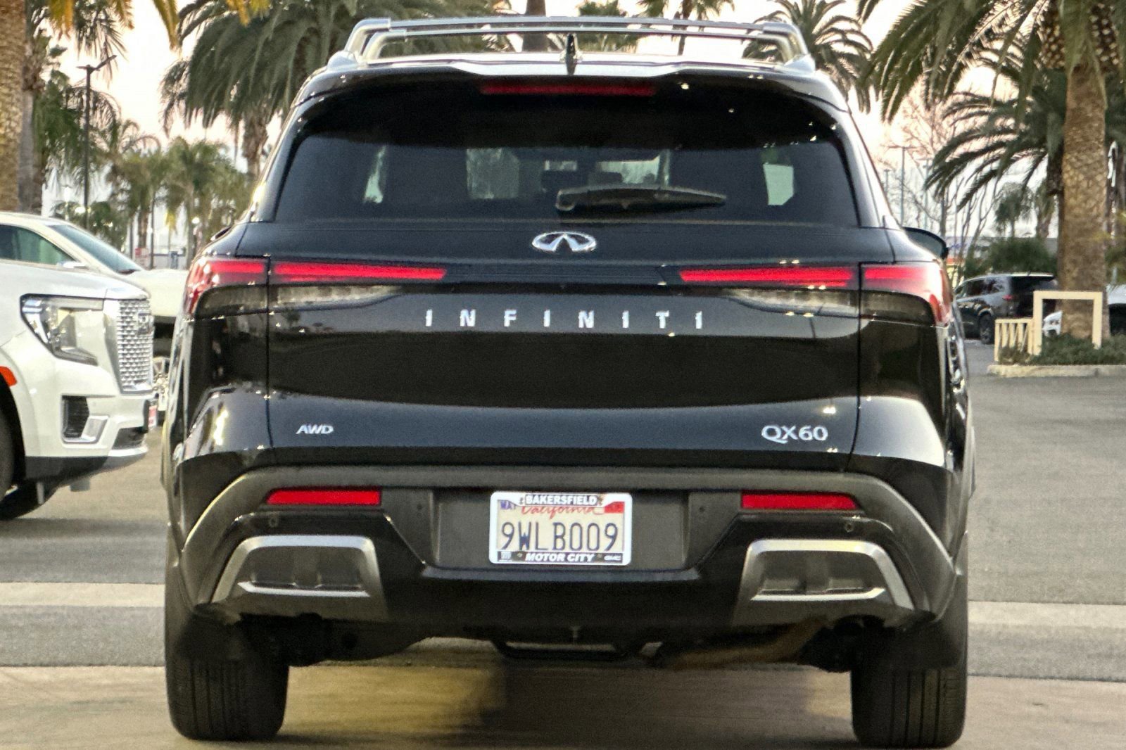 Used 2024 INFINITI QX60 Sensory image 5