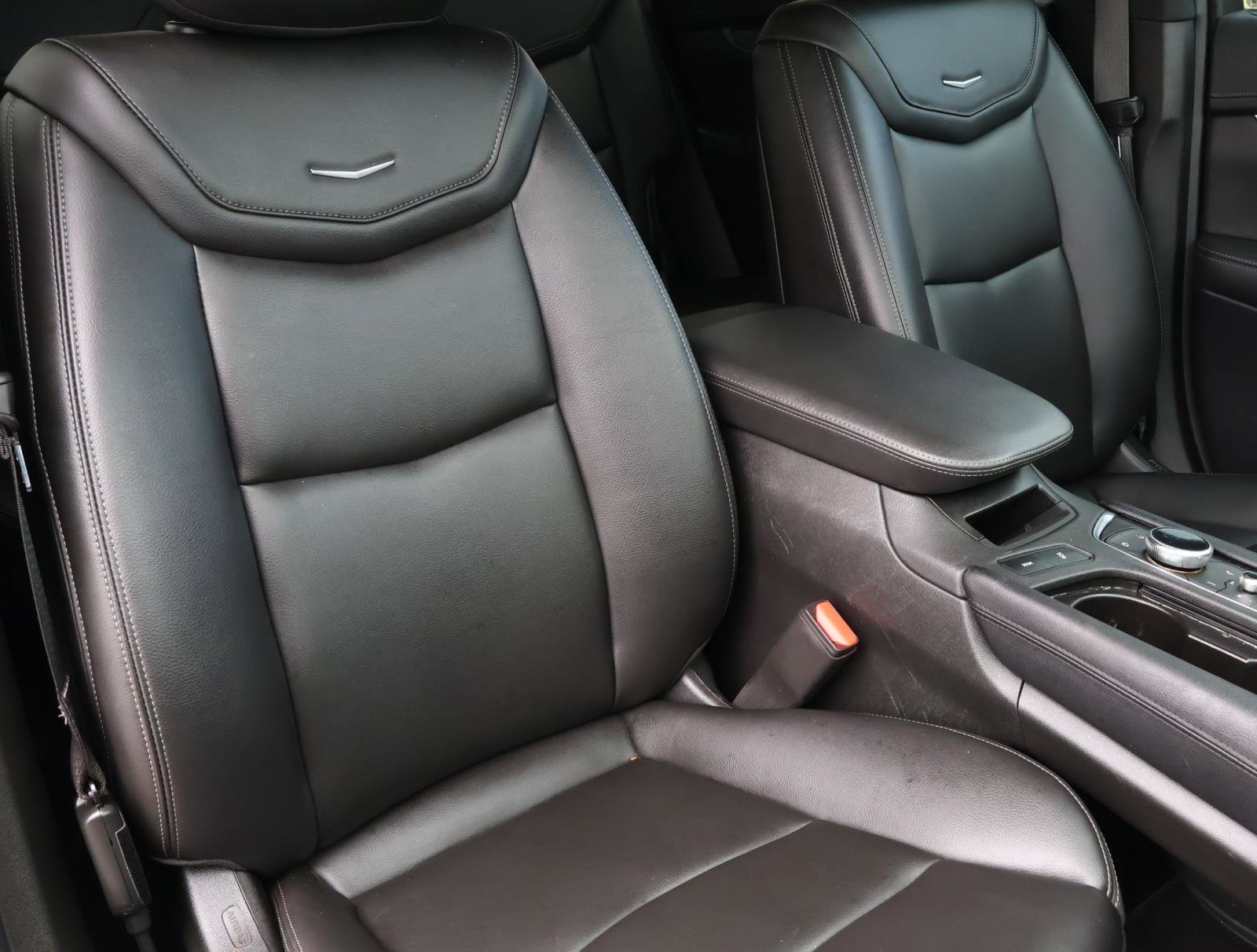 Used 2022 Cadillac XT6 Luxury FWD image 20