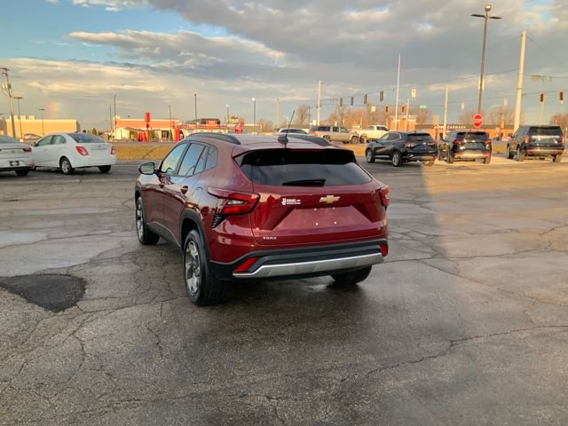 Certified 2025 Chevrolet Trax LT image 9