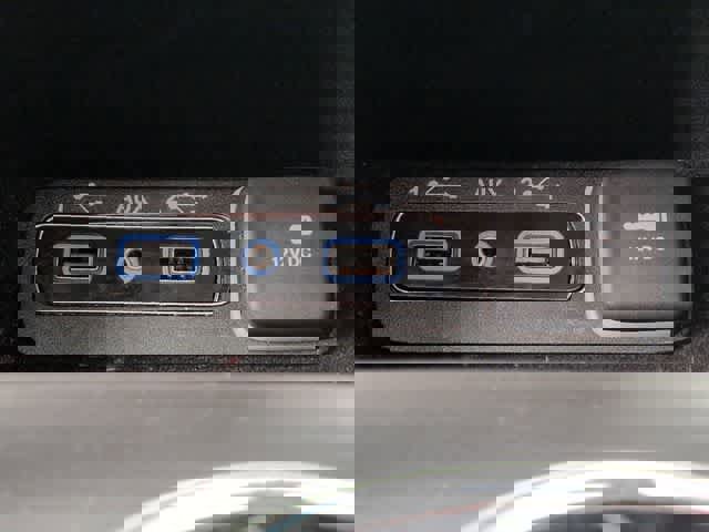 Used 2020 Jeep Grand Cherokee Overland image 31