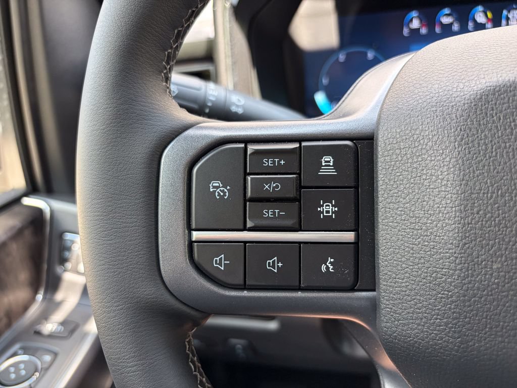 New 2026 Ford F250 Lariat w/ Black Appearance Package AWD/4WD image 47