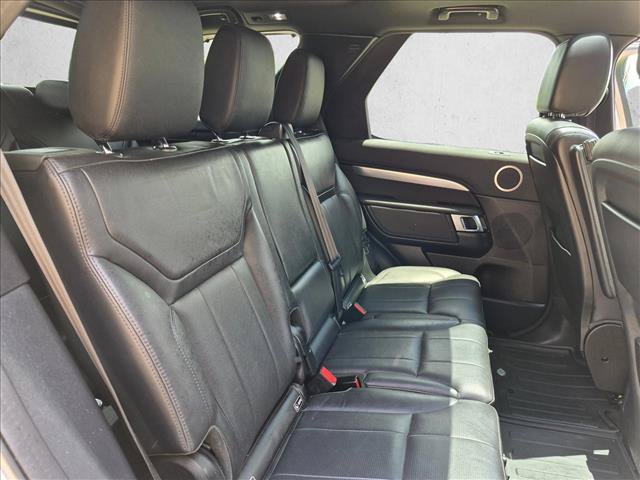 Used 2020 Land Rover Discovery Landmark AWD/4WD image 20