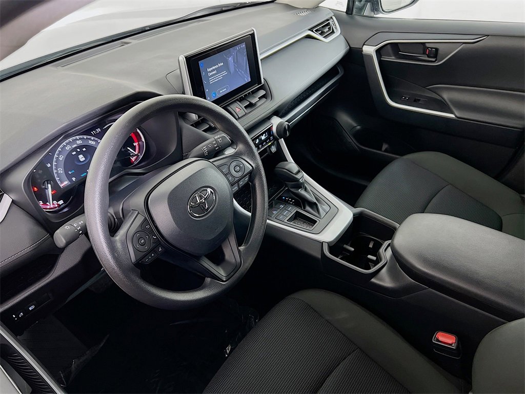 Used 2024 Toyota RAV4 LE image 9