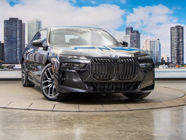 New 2025 BMW 750e xDrive w/ Executive Package
