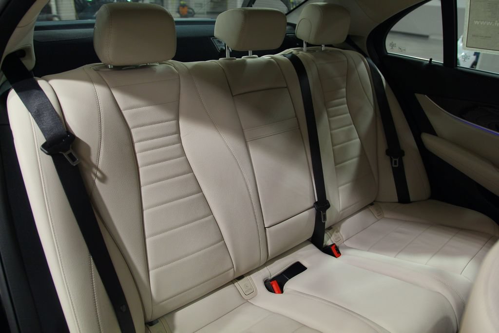 Certified 2021 Mercedes-Benz E 350 4MATIC Sedan image 26