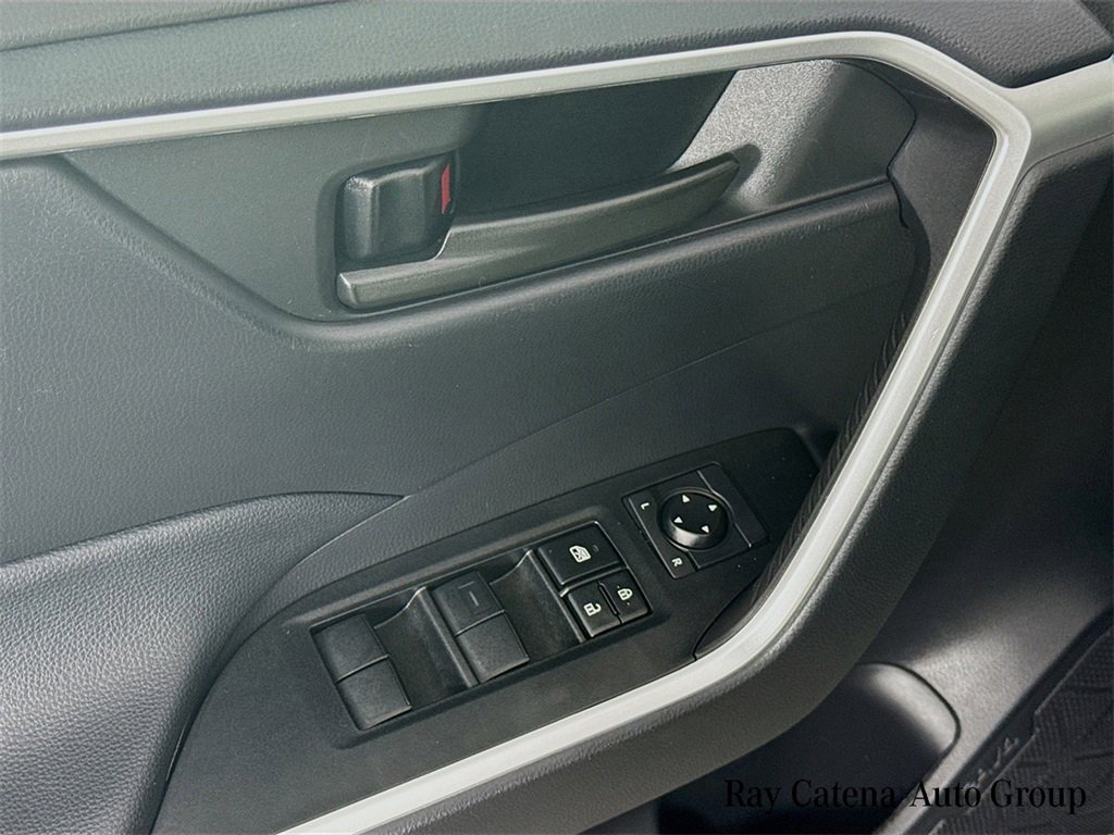 Used 2023 Toyota RAV4 LE image 18