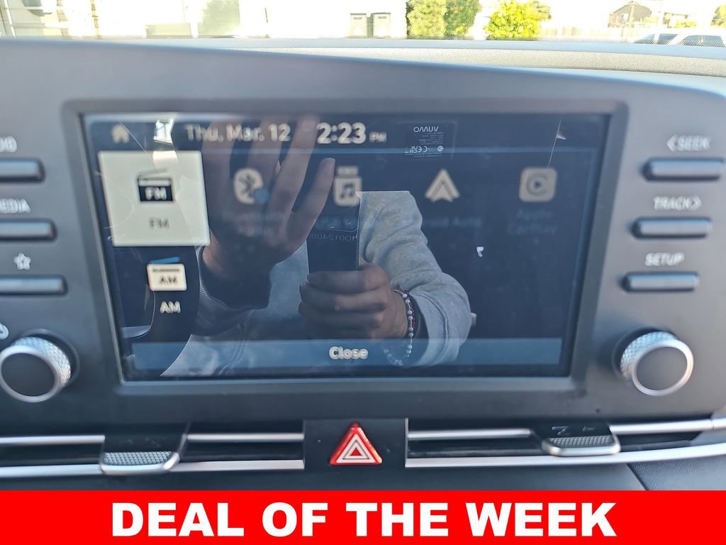 Used 2025 Hyundai Elantra SE image 21