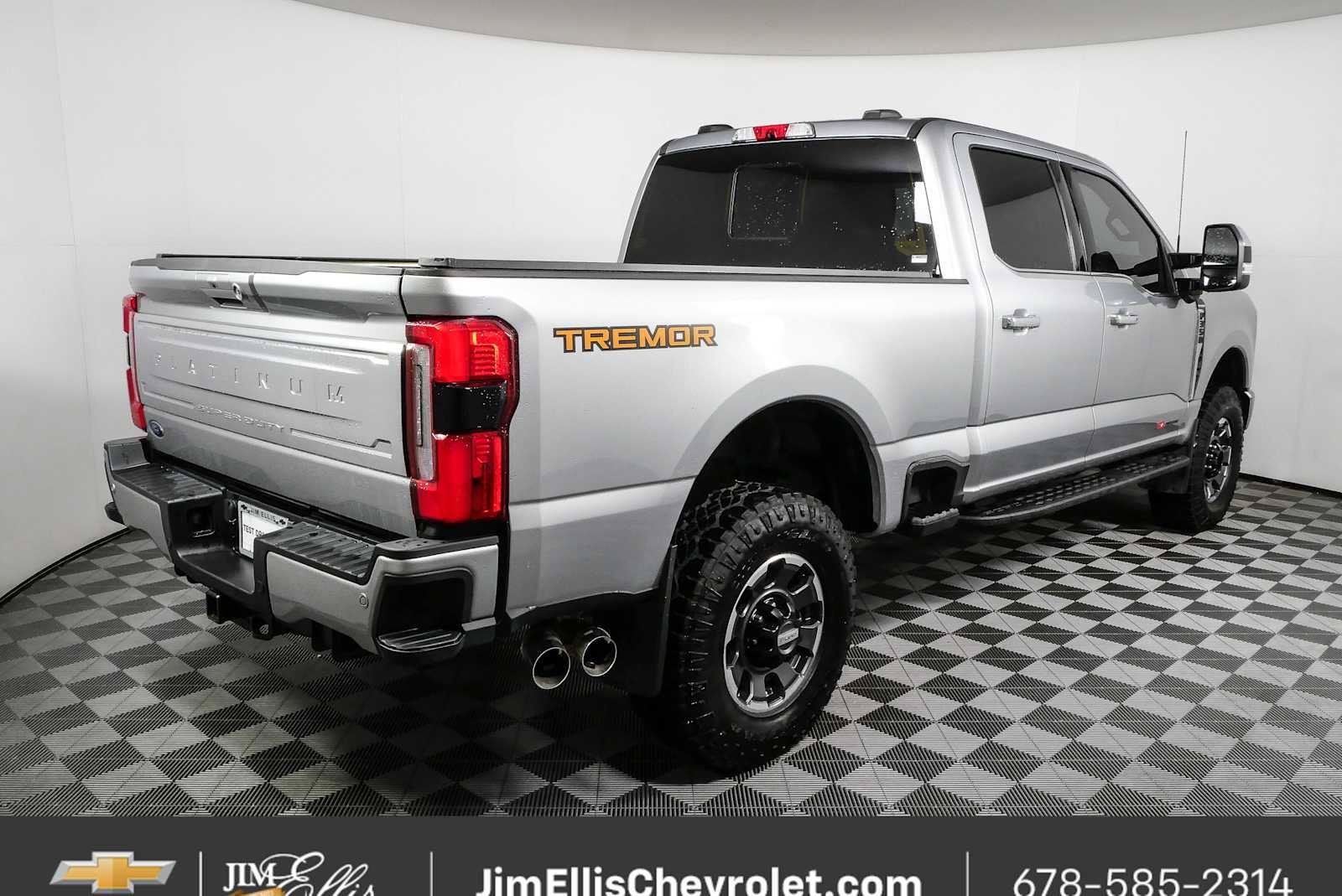 Used 2024 Ford F350 Platinum w/ Tremor Off-Road Package AWD/4WD image 3
