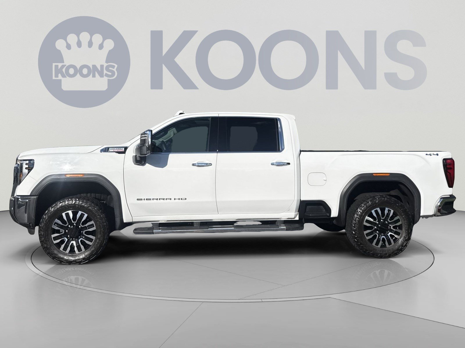 Used 2025 GMC Sierra 2500 SLT w/ SLT Premium Package AWD/4WD image 2