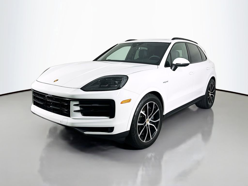 Certified 2024 Porsche Cayenne AWD/4WD image 1