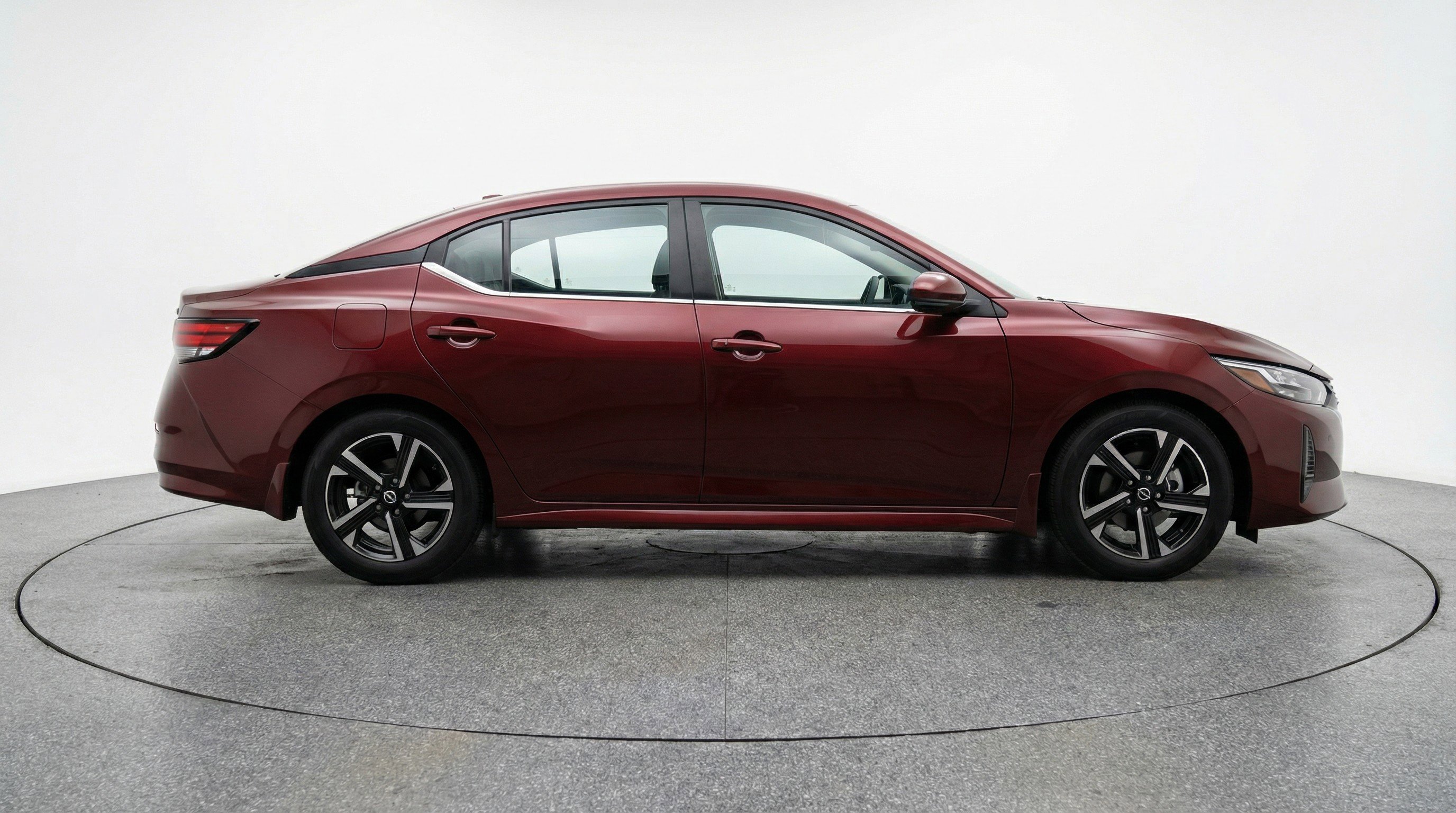 Used 2025 Nissan Sentra SV image 11