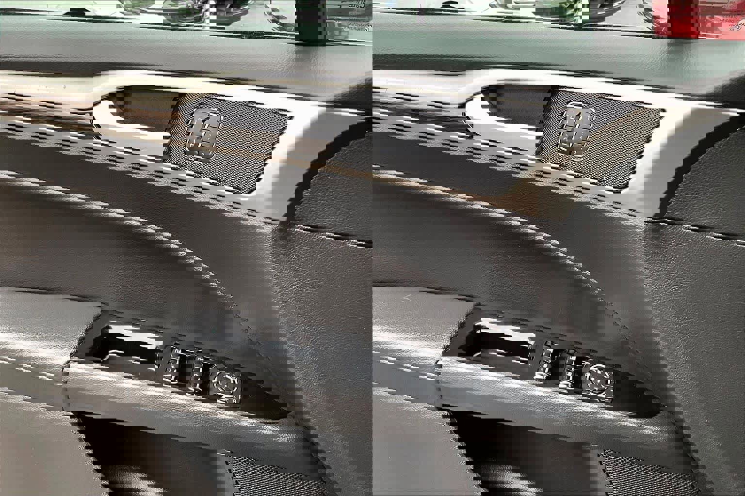 Used 2016 Ford Fusion SE w/ Equipment Group 202A image 35