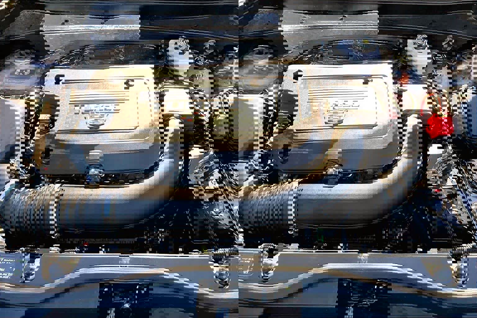 Used 2023 Cadillac XT4 Luxury w/ Cold Weather Package image 32