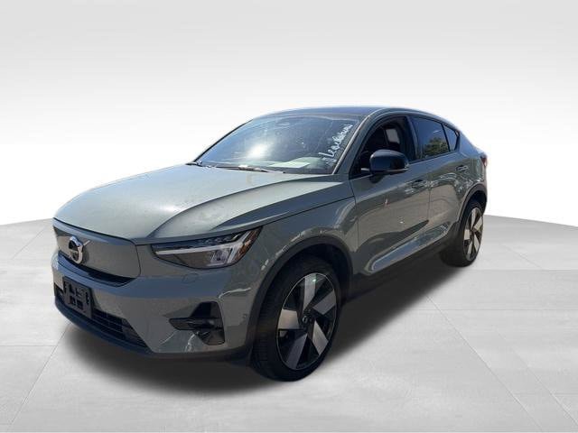 Used 2023 Volvo C40 P8 Recharge Plus w/ Climate Package AWD/4WD image 2
