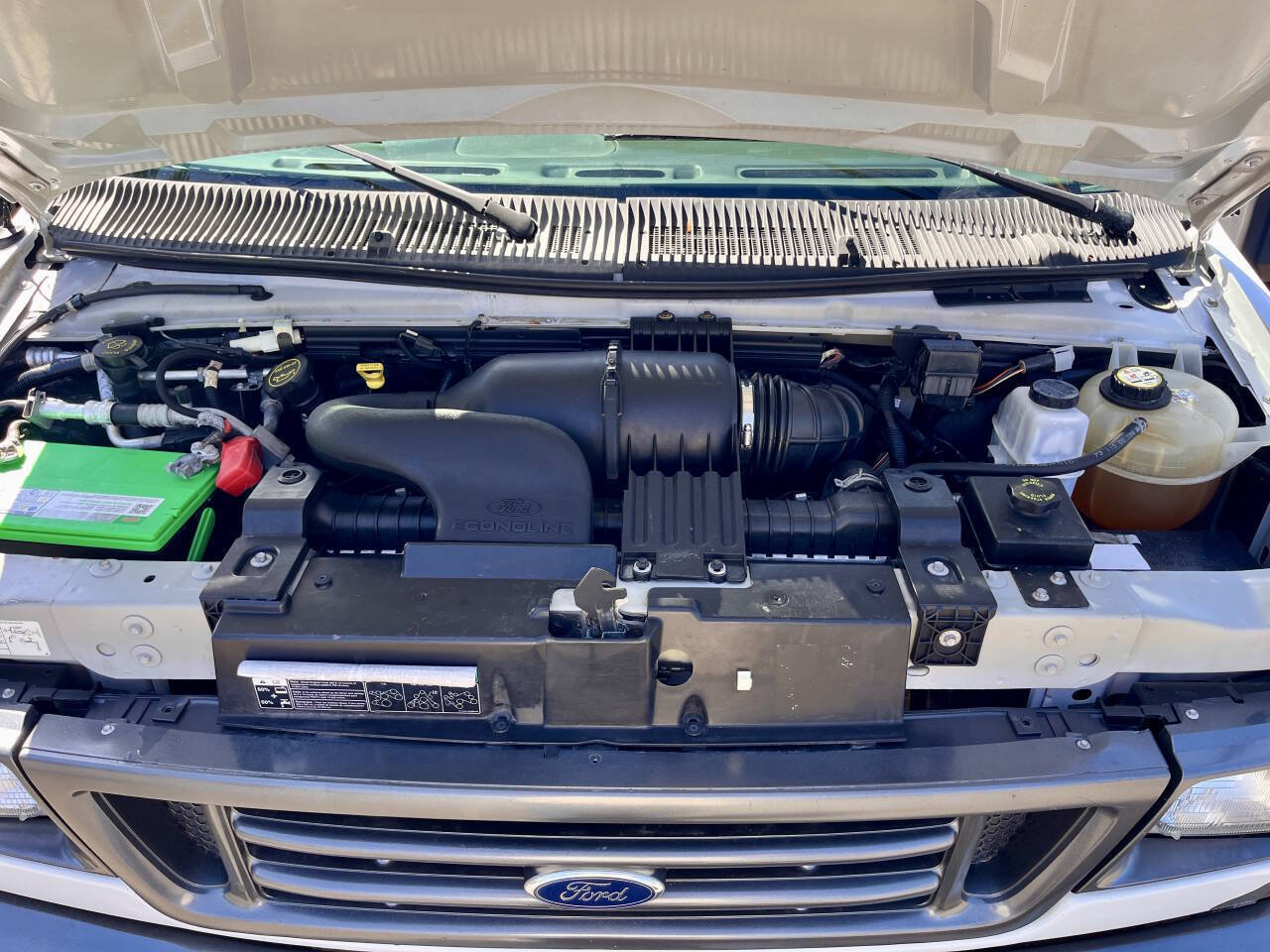 Used 2006 Ford E-350 and Econoline 350 XL RWD image 20