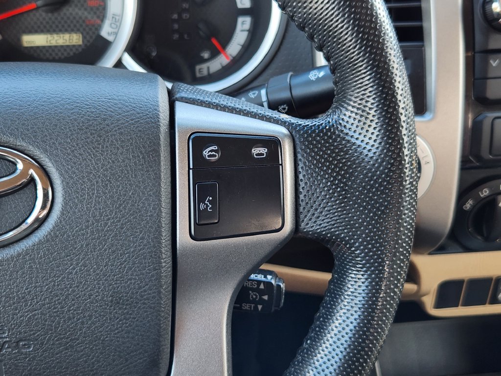 Used 2012 Toyota Tacoma 4x4 Double Cab w/ SR5 Pkg image 18