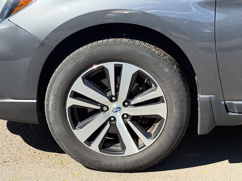 Used 2018 Subaru Outback 2.5i Limited AWD/4WD image 10