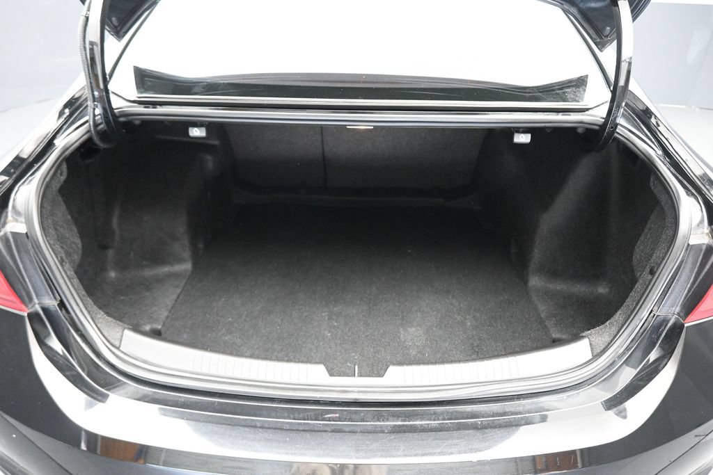 Used 2017 Chevrolet Malibu LT FWD image 41