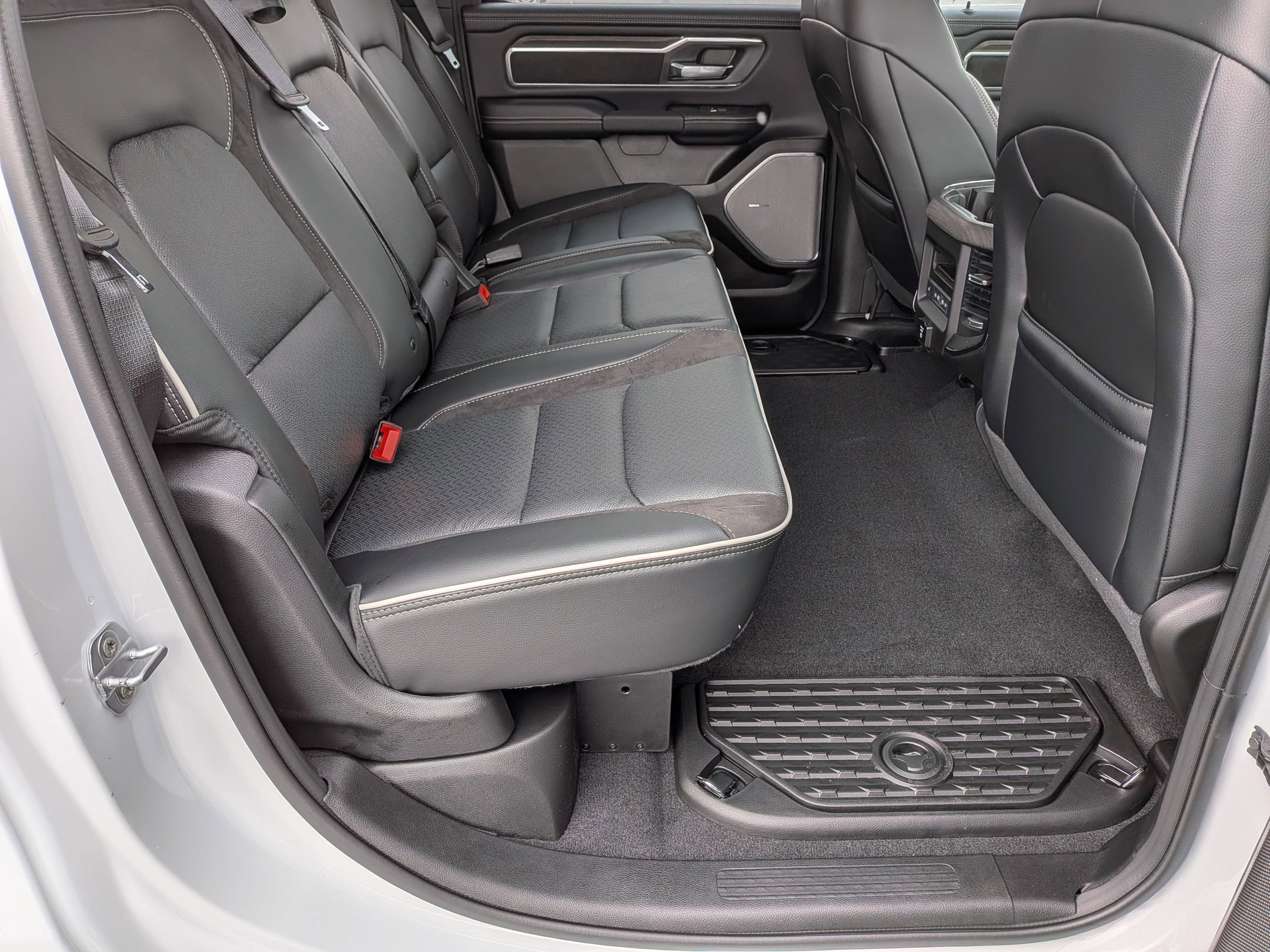 New 2026 RAM 1500 Laramie image 28