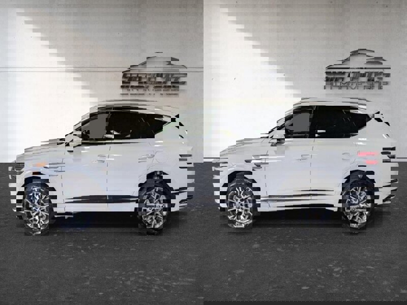 Used 2025 Genesis GV80 2.5T Standard image 7