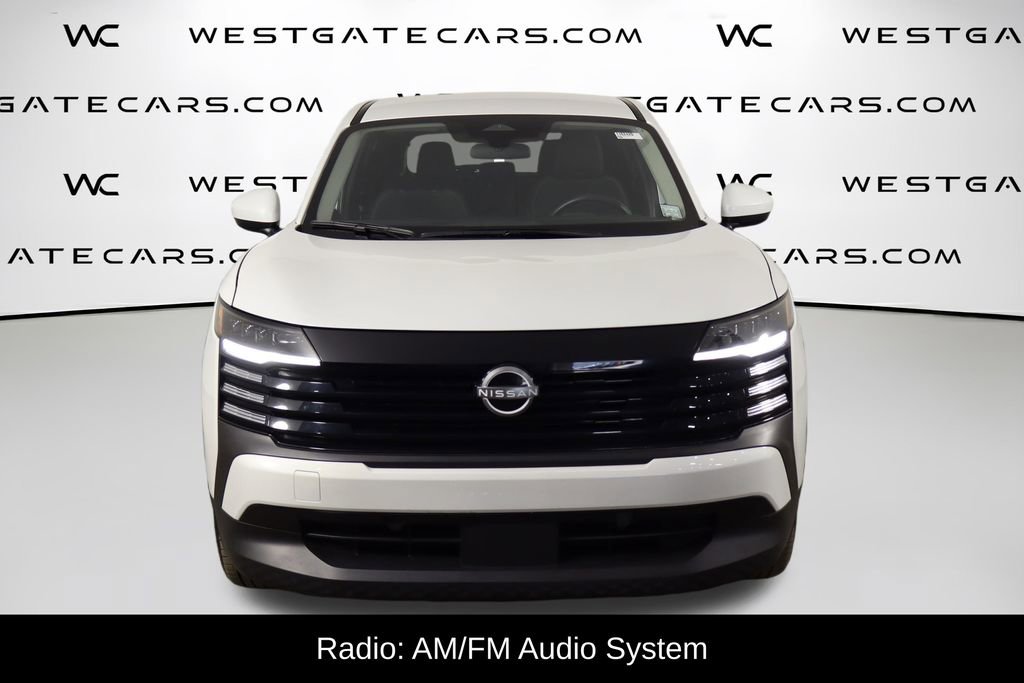 Used 2025 Nissan Kicks SV FWD video 2