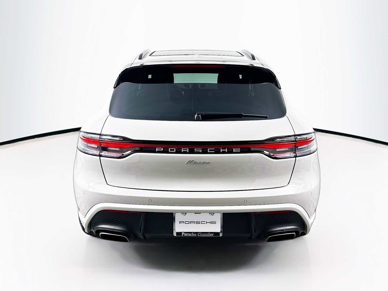 New 2026 Porsche Macan image 10