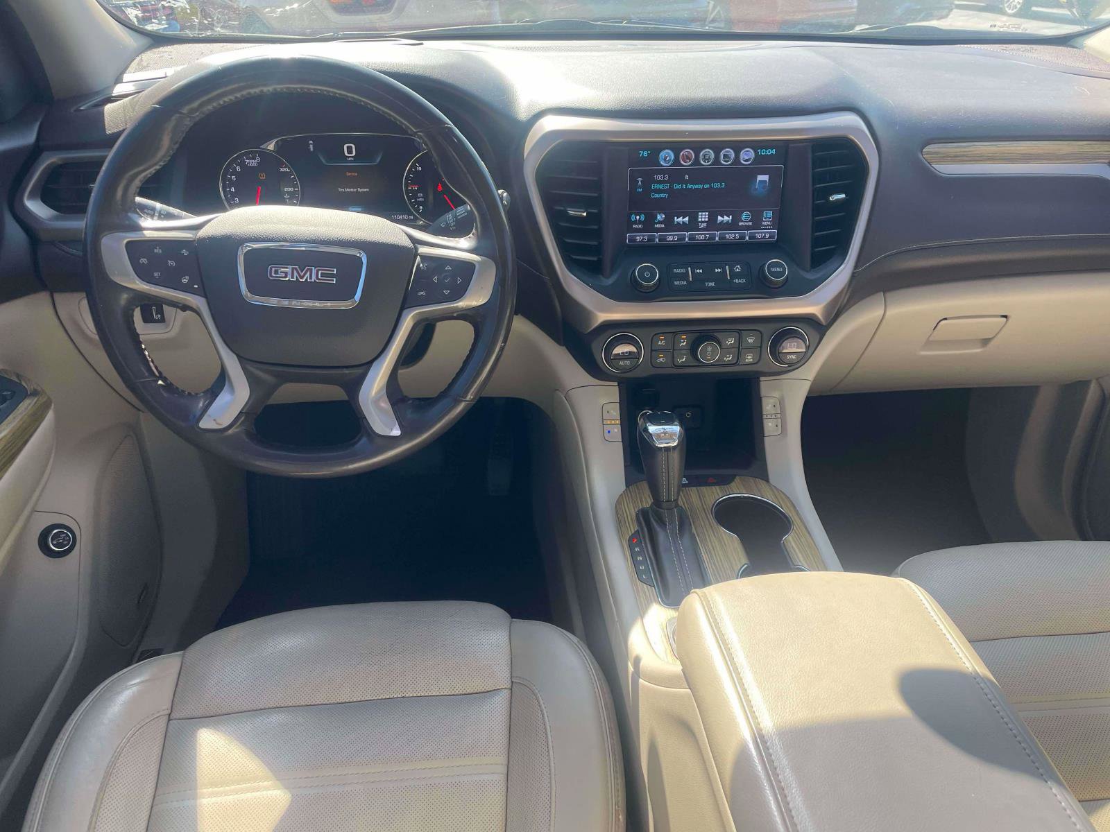 Used 2018 GMC Acadia Denali w/ LPO, Cargo Package image 8