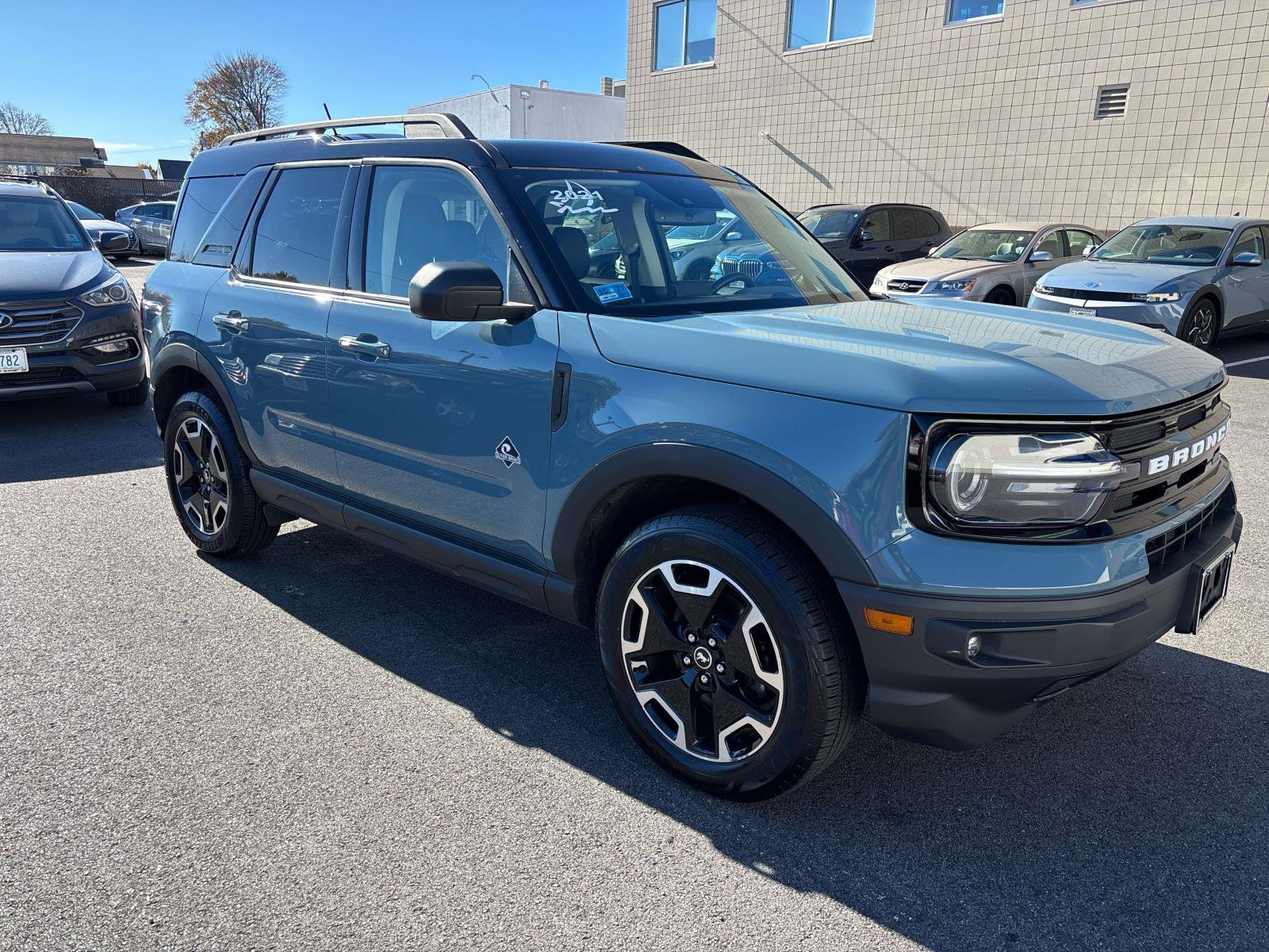 Used 2021 Ford Bronco Sport Outer Banks w/ Outer Banks Package (96D) image 6
