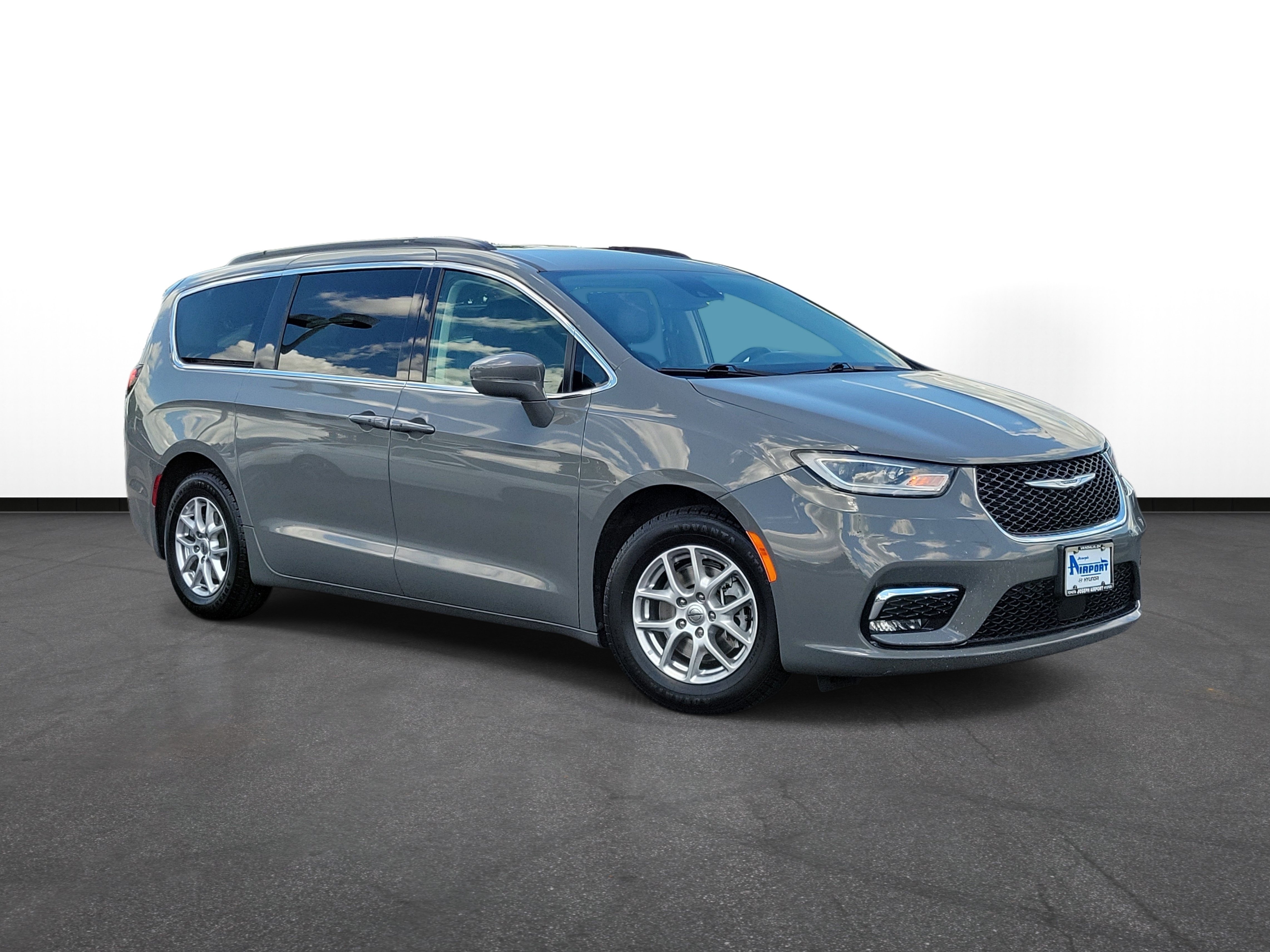Used 2022 Chrysler Pacifica Touring-L FWD 360° Tour