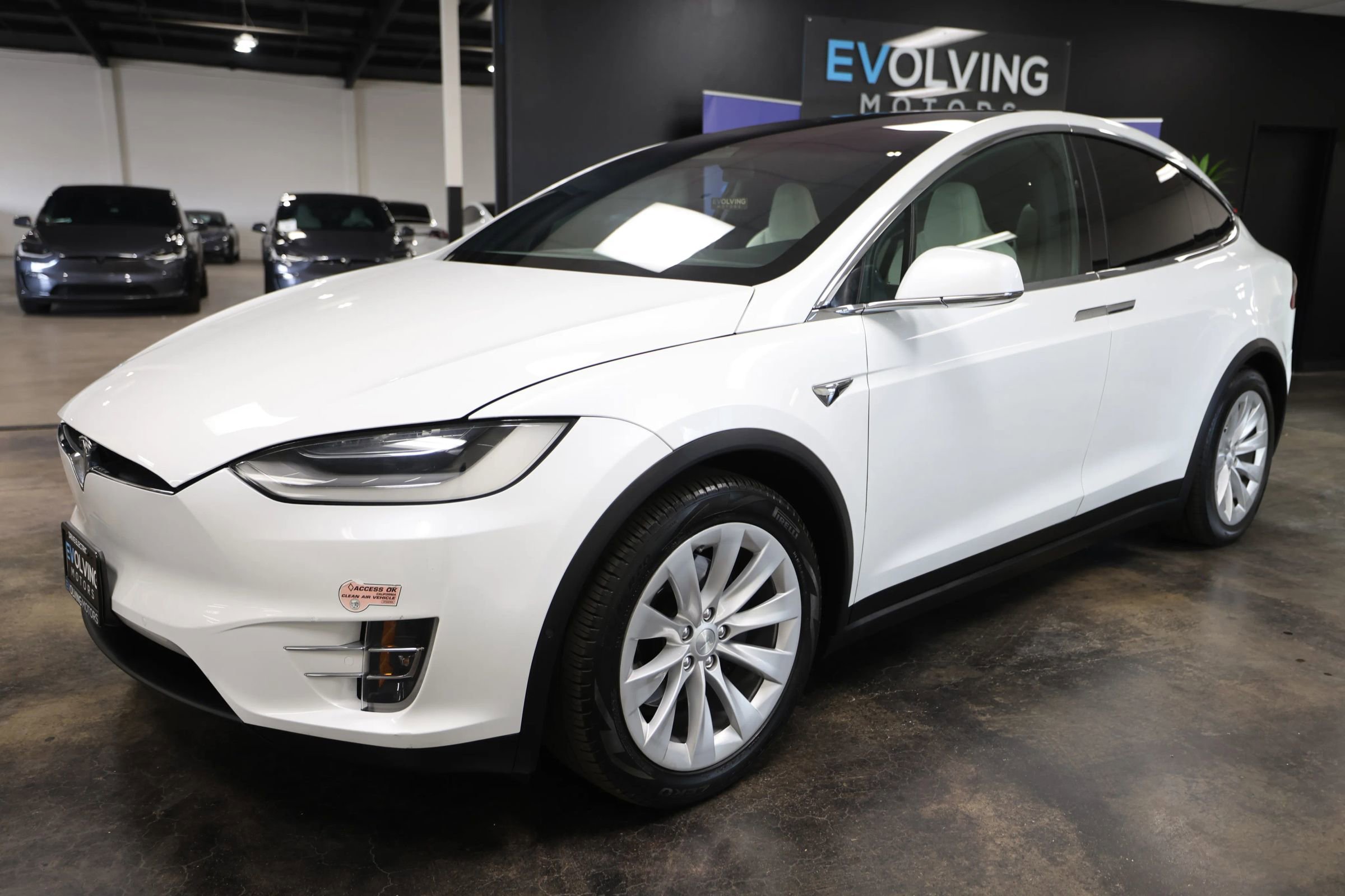 Used 2019 Tesla Model X Long Range AWD/4WD image 5