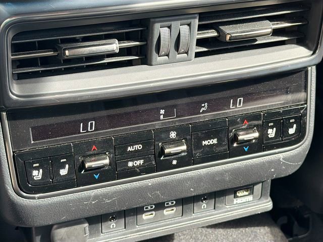 Used 2022 Lexus LX 600 4WD w/ Accessory Package (Z1) image 21