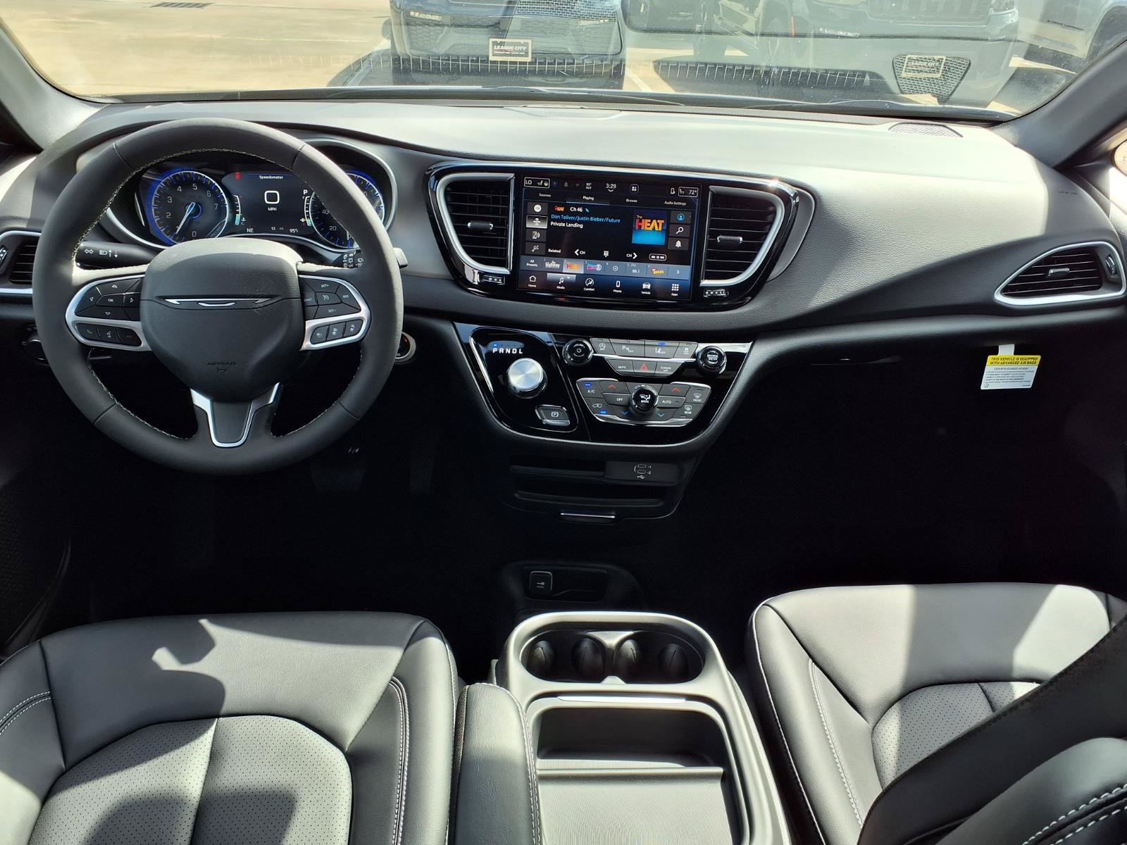 New 2027 Chrysler Pacifica LX FWD image 7