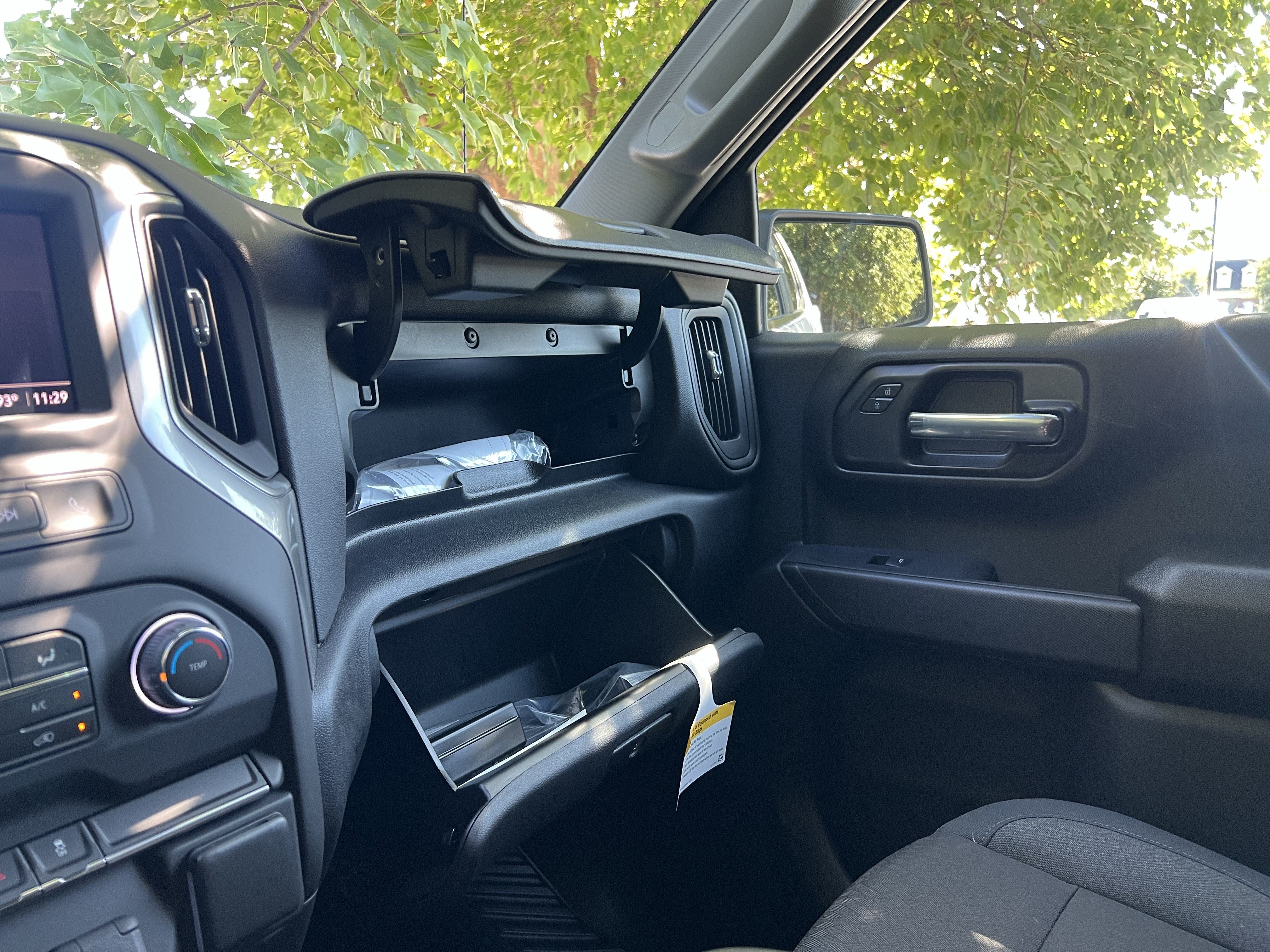 New 2026 Chevrolet Silverado 1500 Custom w/ Turbomax Blackout Package AWD/4WD image 30