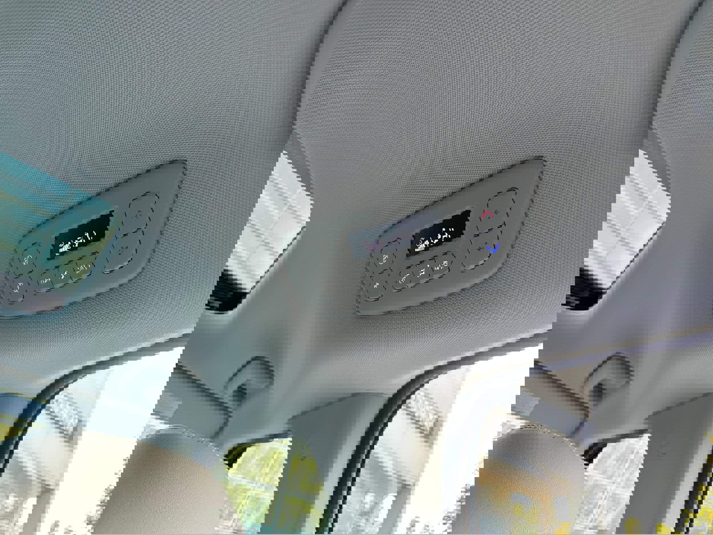 New 2026 Kia Carnival SX image 30