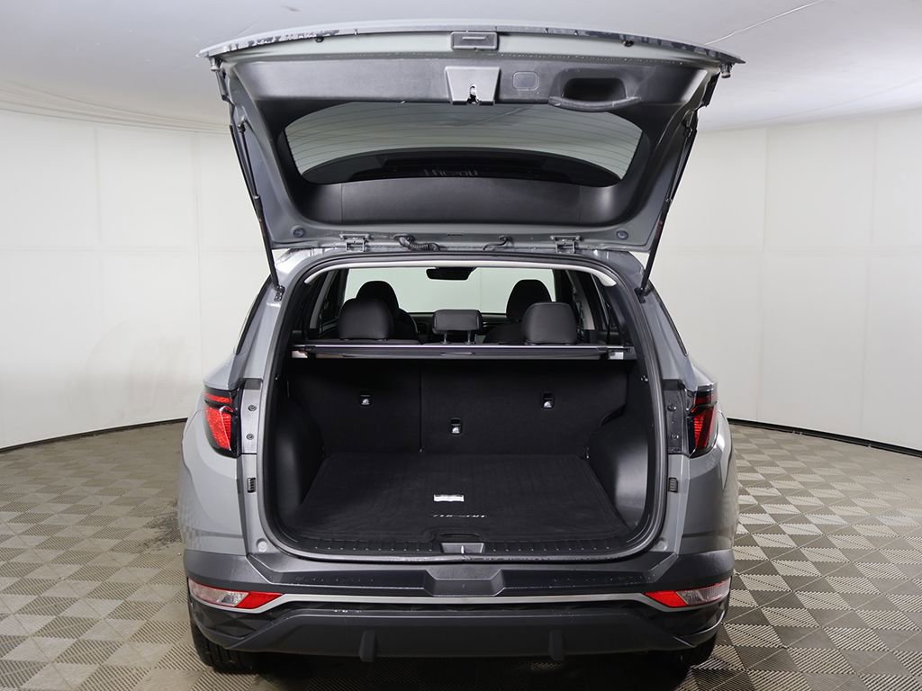 Used 2024 Hyundai Tucson SE image 15