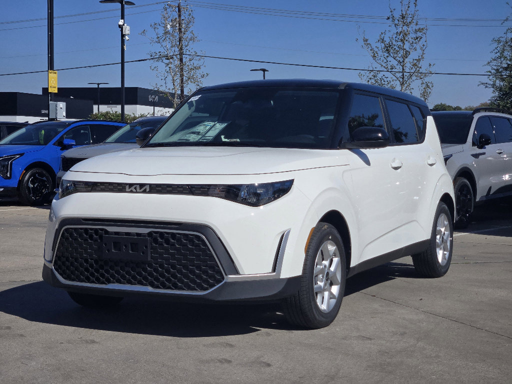 New 2025 Kia Soul S image 2