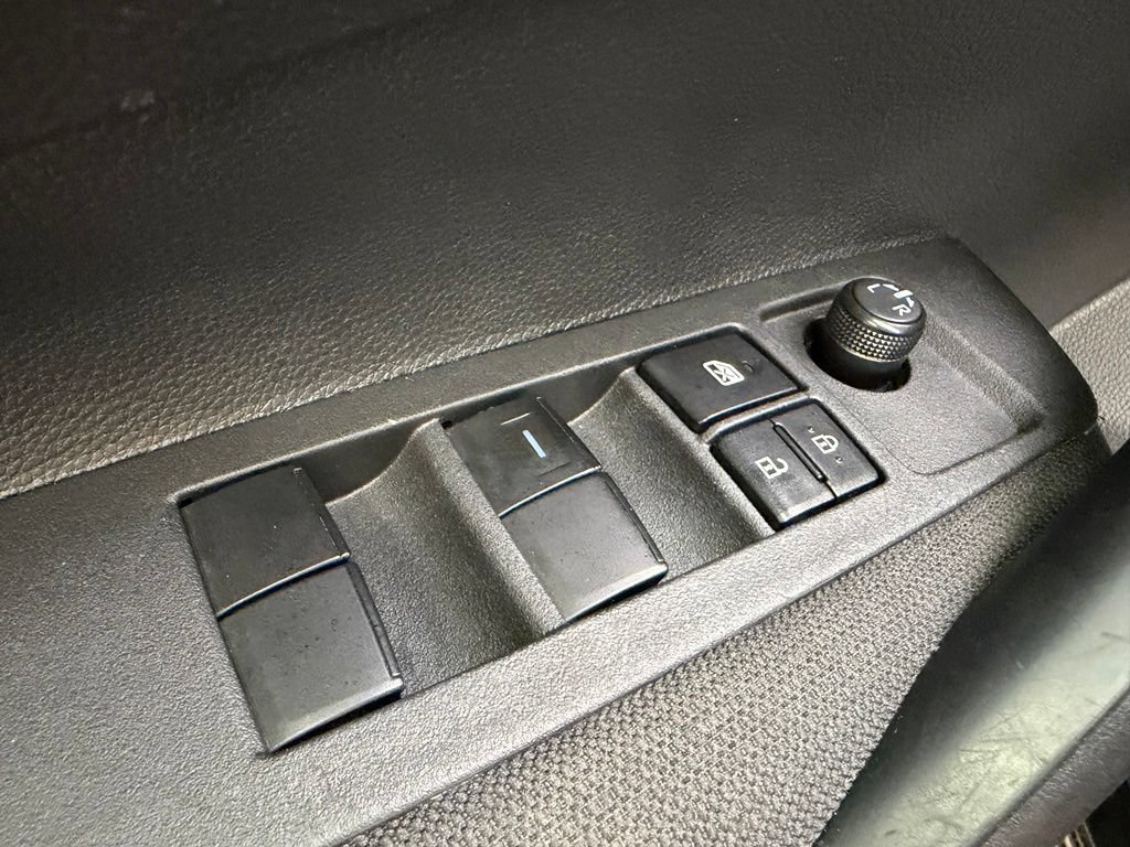 Used 2025 Toyota Corolla LE FWD image 19