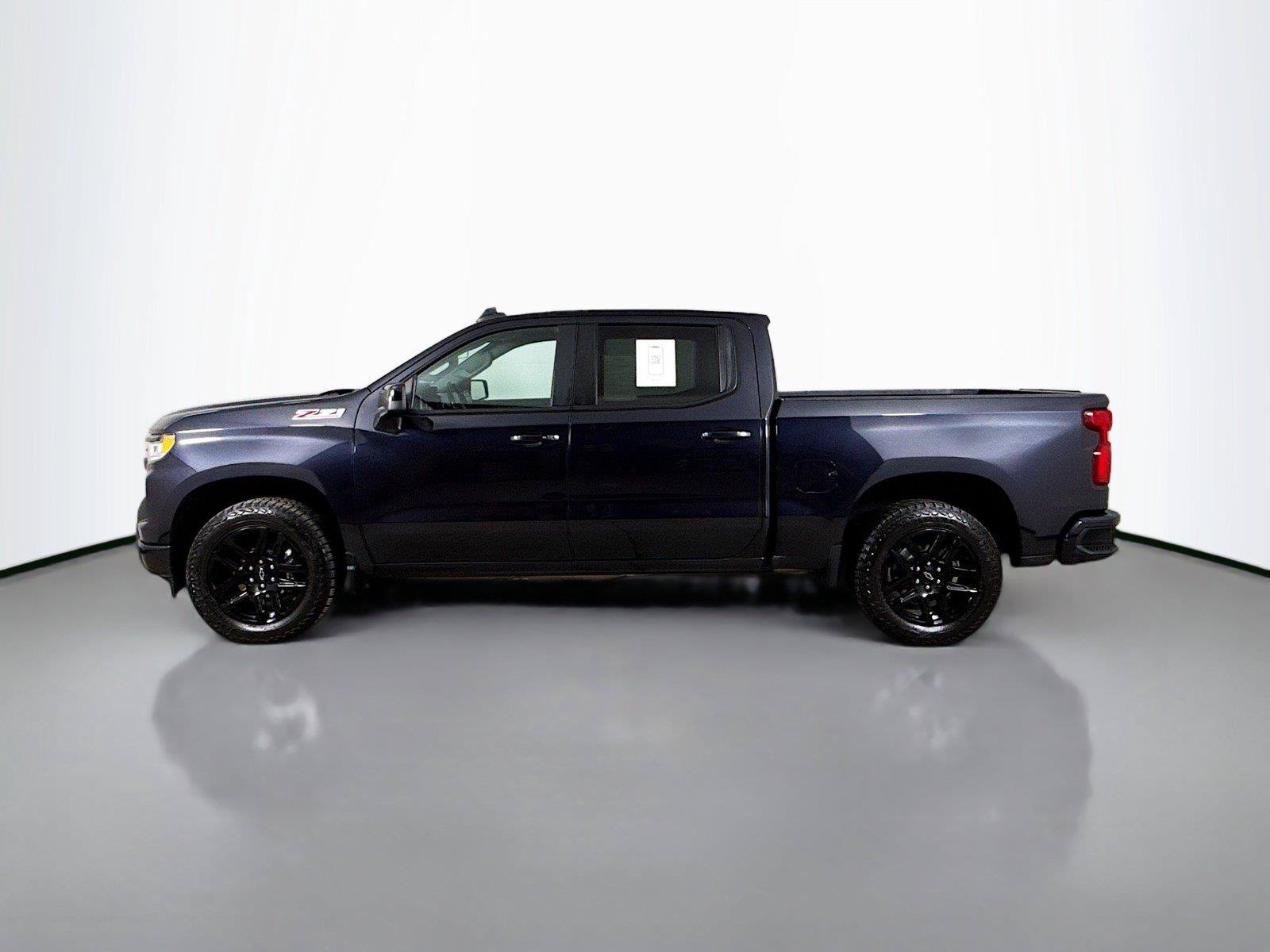 Used 2022 Chevrolet Silverado 1500 RST AWD/4WD image 5