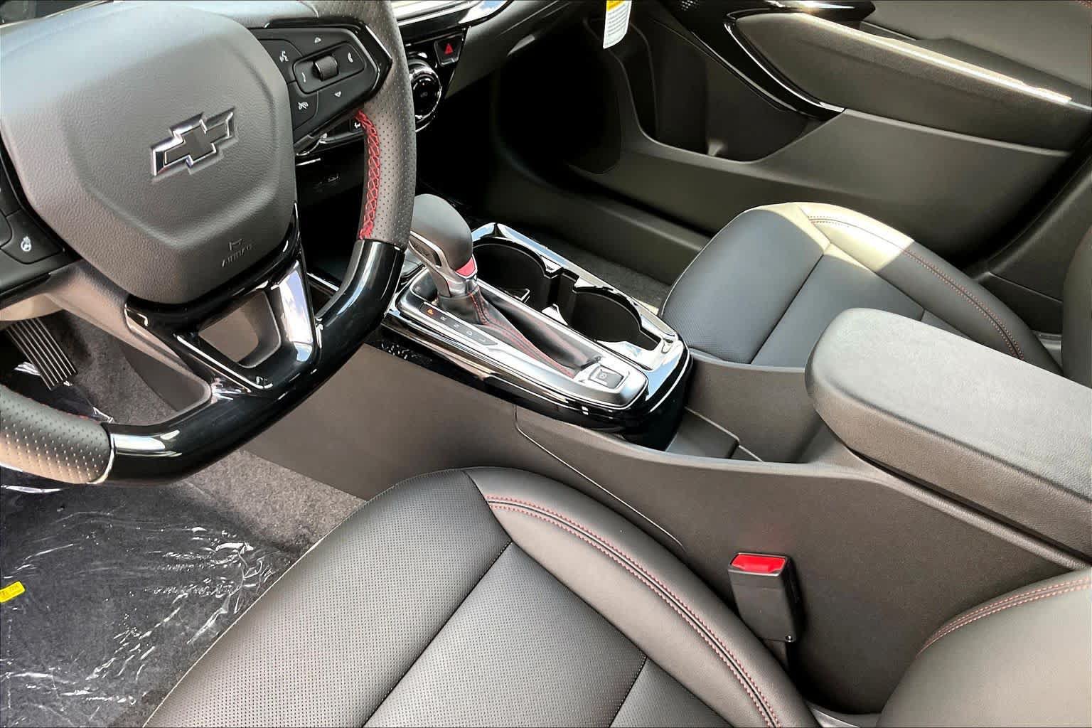 New 2026 Chevrolet Trax RS w/ Driver Confidence Package FWD image 8